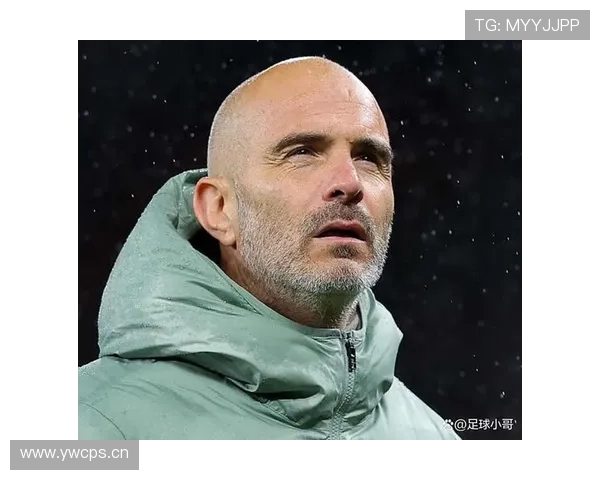 切尔西高位压迫下防线问题显现,对后续比赛稳定性形成考验 切尔西高位压迫下防线问题显现,对后续比赛稳定性形成考验