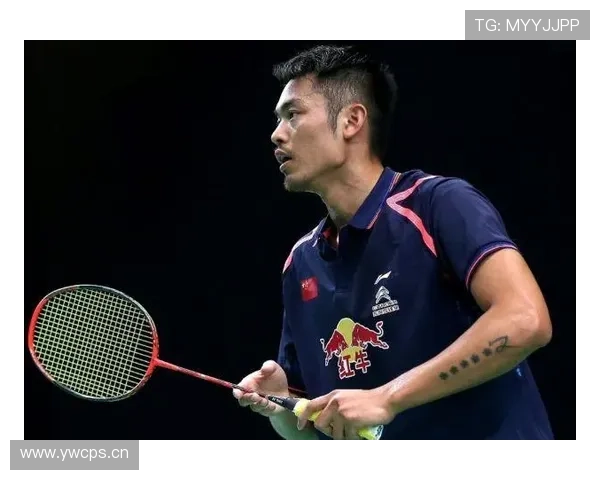 刷到林丹最新街拍，手上那块表的钱能交我半年房租，心态被碾碎了