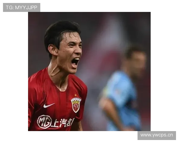 王燊超下楼买菜，球衣配着那块大牌手表，隔壁阿姨当场懵了