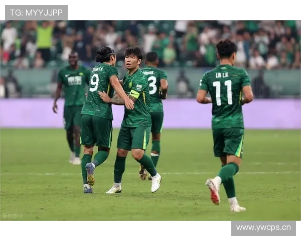 国安危机！战术混乱、球员出走，中超传统豪门陷入下滑旋涡